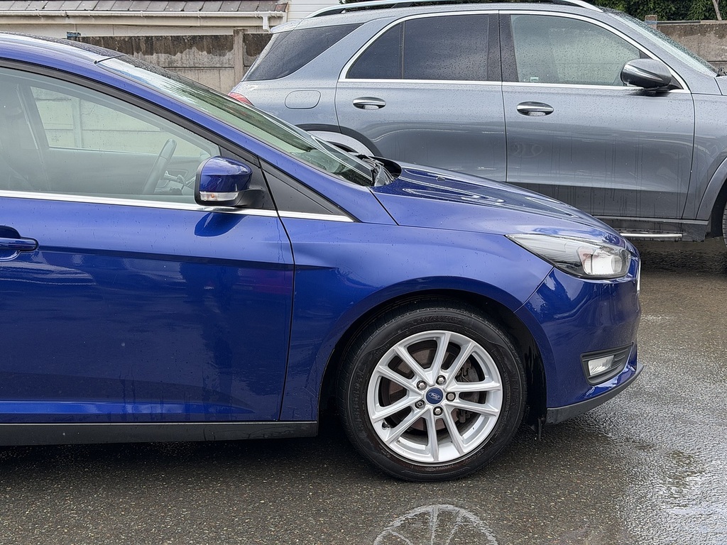 Ford Focus 1.0 Ecoboost 125 Zetec White #4