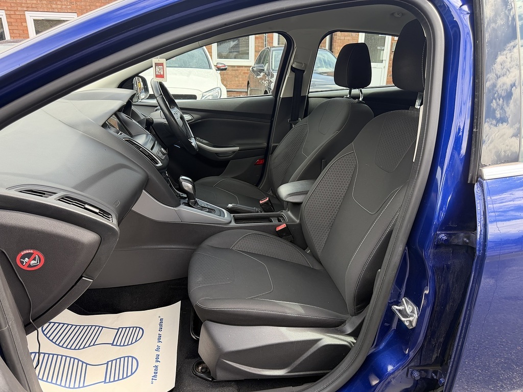 Ford Focus 1.0 Ecoboost 125 Zetec White #48