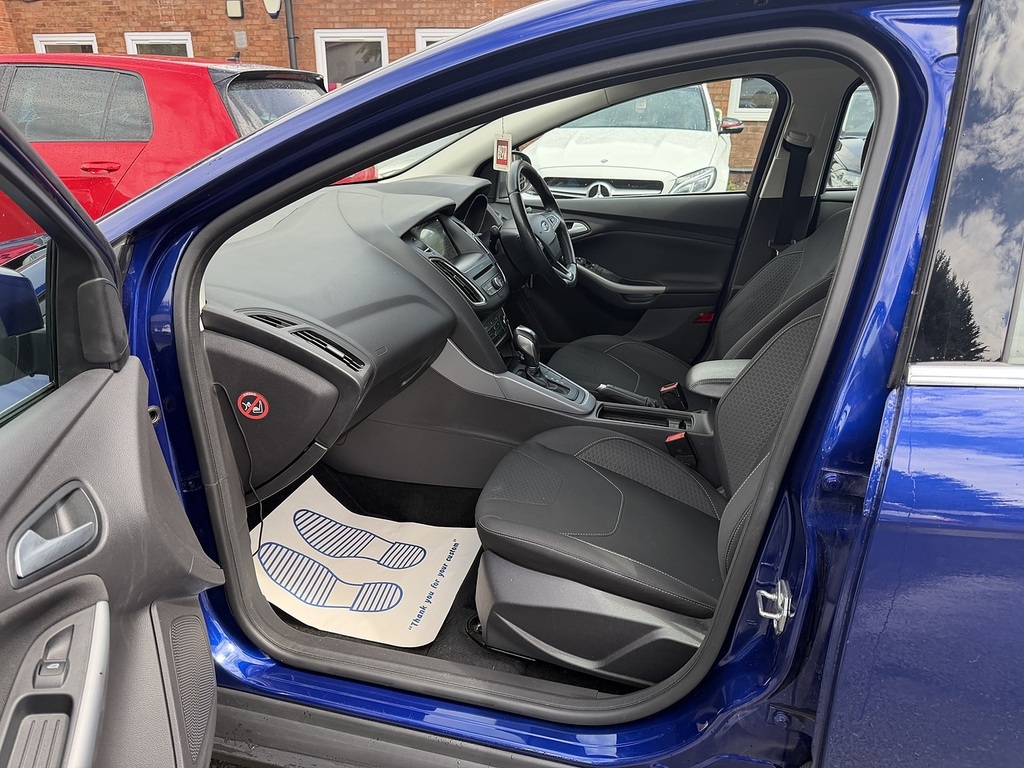 Ford Focus 1.0 Ecoboost 125 Zetec White #50