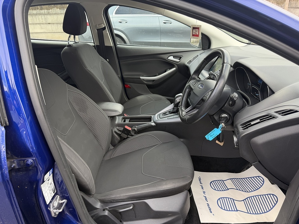 Ford Focus 1.0 Ecoboost 125 Zetec White #30