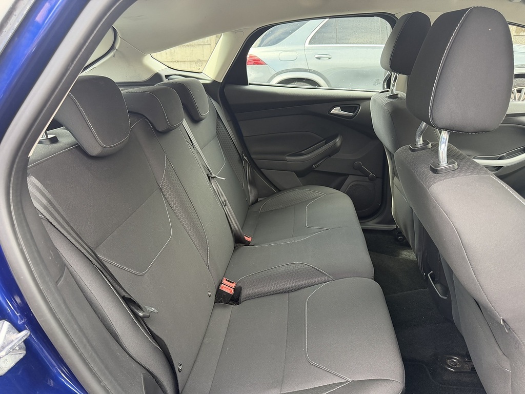 Ford Focus 1.0 Ecoboost 125 Zetec White #53