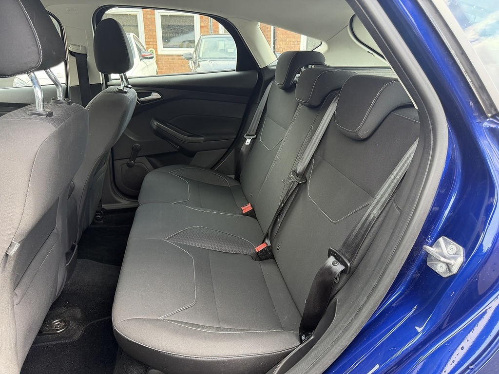 Ford Focus 1.0 Ecoboost 125 Zetec White #56