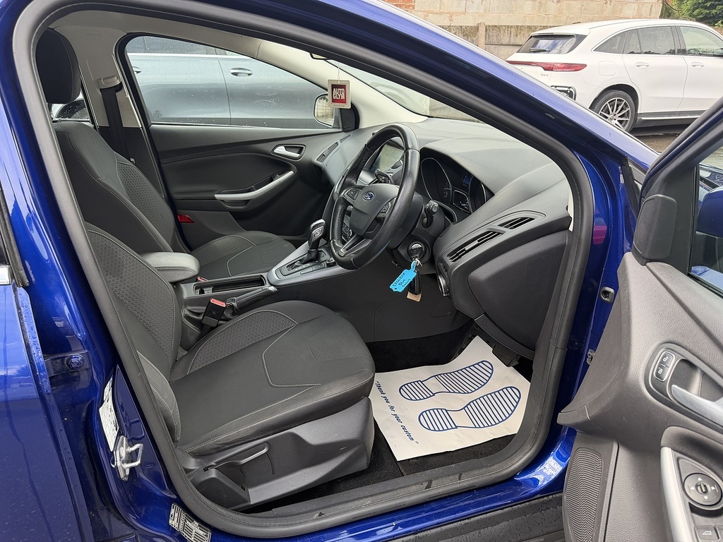 Ford Focus 1.0 Ecoboost 125 Zetec White #29