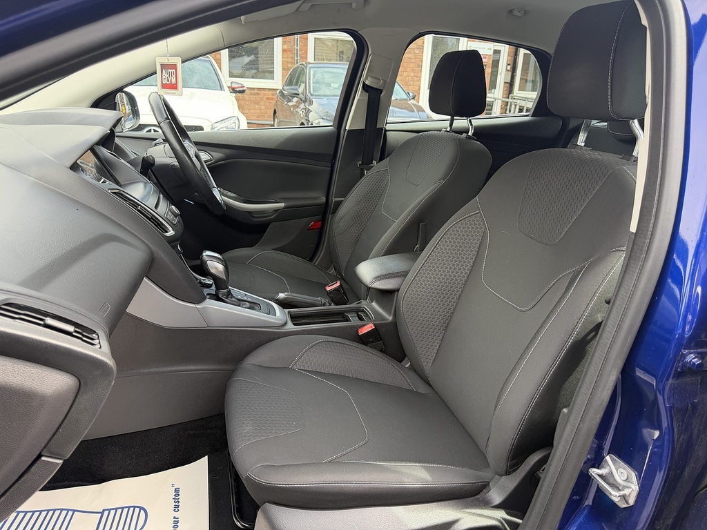Ford Focus 1.0 Ecoboost 125 Zetec White #47