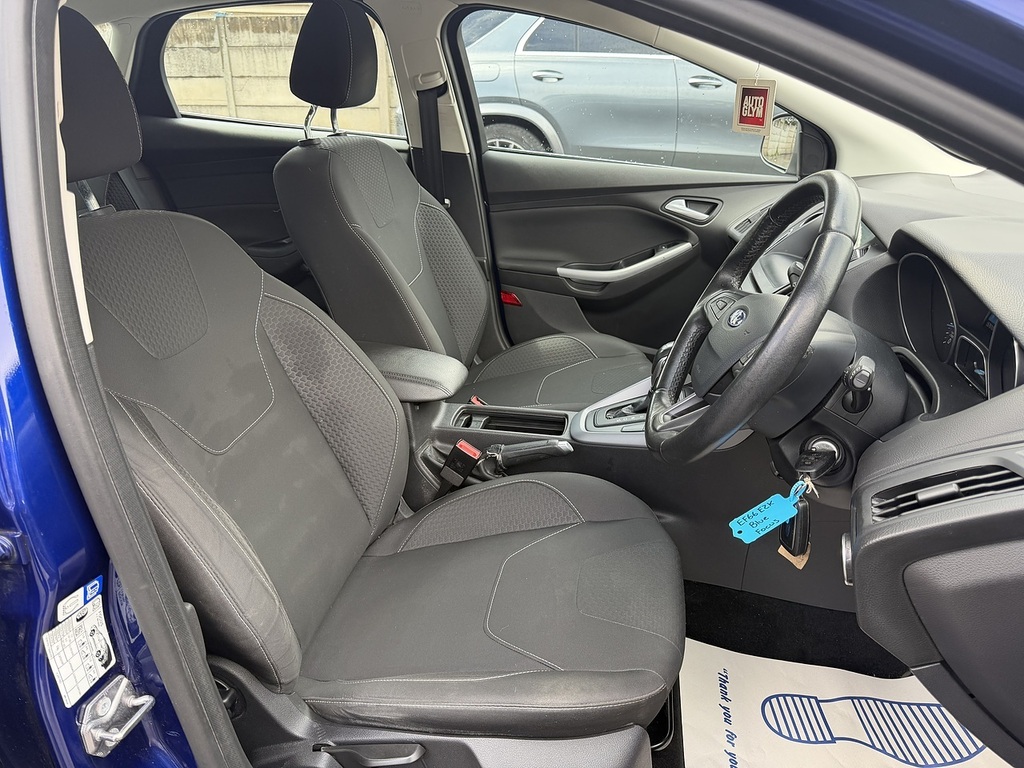 Ford Focus 1.0 Ecoboost 125 Zetec White #31