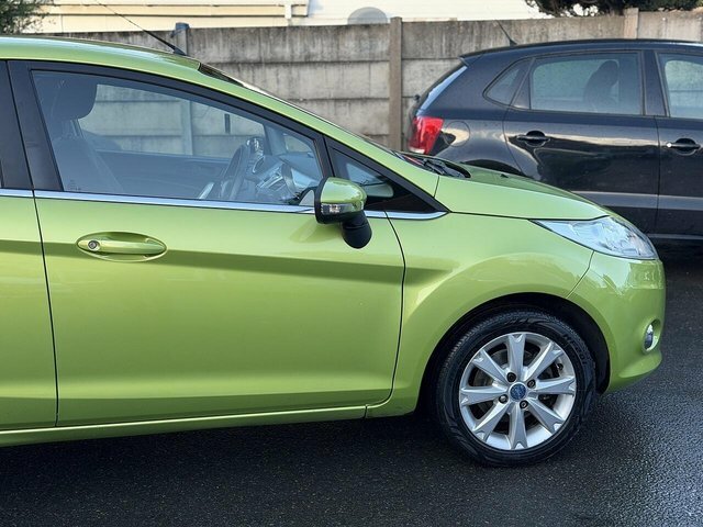 Ford Fiesta Fiesta Zetec Hatchback 1.4 DK10YGD Green #6