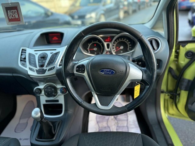 Ford Fiesta Fiesta Zetec Hatchback 1.4 DK10YGD Green #2