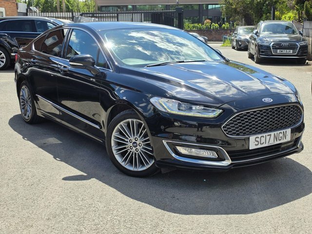Ford Mondeo 2.0 Tivct Vignale Saloon Hybrid Cvt 6Sp Black