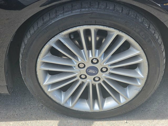 Ford Mondeo 1L Zetec Black #77