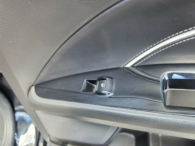 Ford Mondeo 1L Zetec Black #75