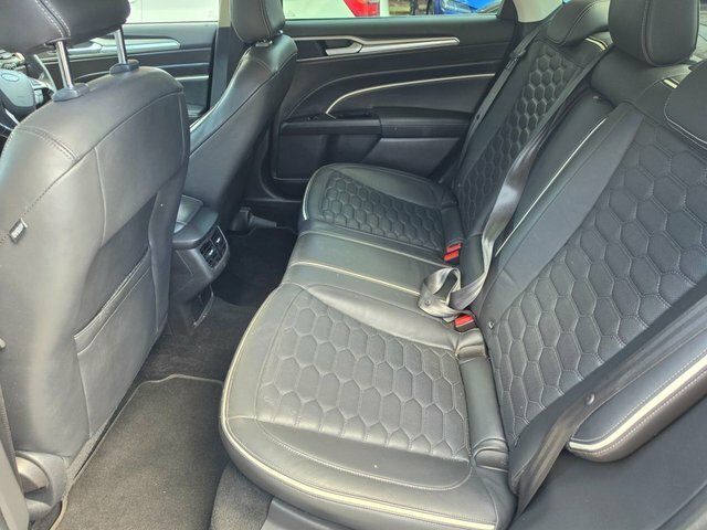 Ford Mondeo 1L Zetec Black #65