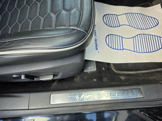 Ford Mondeo 1L Zetec Black #36