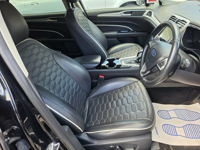 Ford Mondeo 1L Zetec Black #39