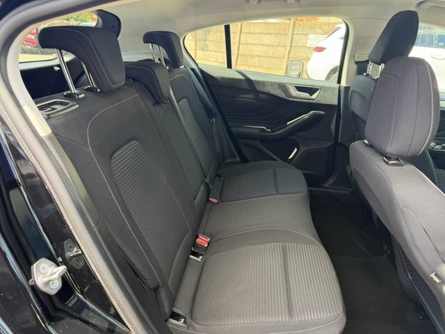 Ford Focus 1.0T Ecoboost Titanium Hatchback E Black #56