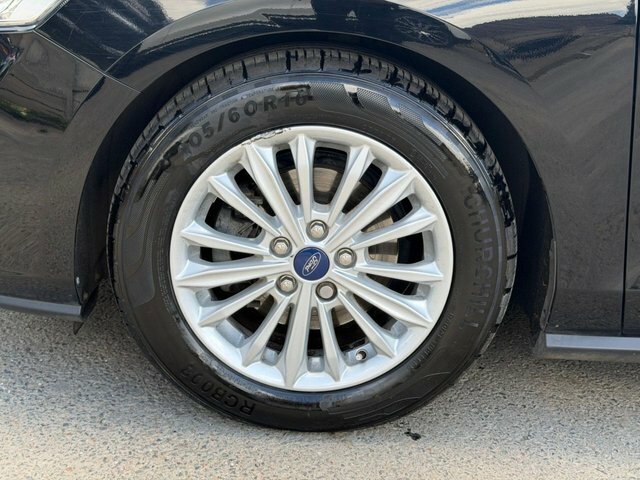 Ford Focus 1.0T Ecoboost Titanium Hatchback E Black #61