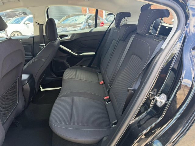 Ford Focus 1.0T Ecoboost Titanium Hatchback E Black #52