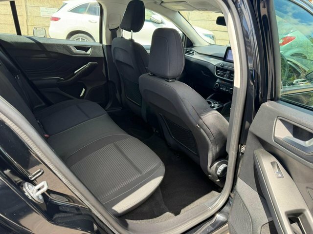 Ford Focus 1.0T Ecoboost Titanium Hatchback E Black #49