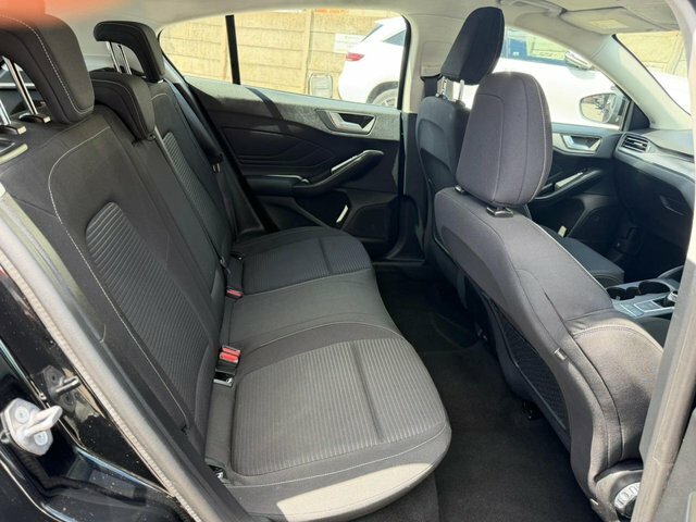 Ford Focus 1.0T Ecoboost Titanium Hatchback E Black #54
