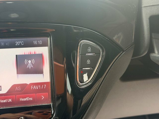 Vauxhall Corsa 2015 65 Excite Red #35
