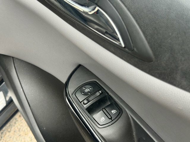 Vauxhall Corsa 2015 65 Excite Red #60