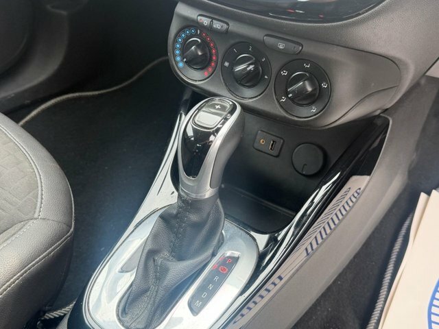 Vauxhall Corsa 2015 65 Excite Red #31