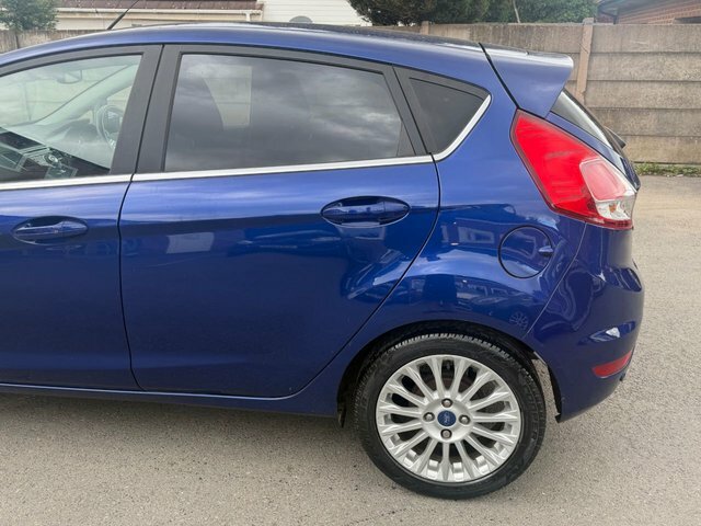Ford Fiesta Hatchback 1.6 Zetec Powershift Euro 5 201464 Silver #24