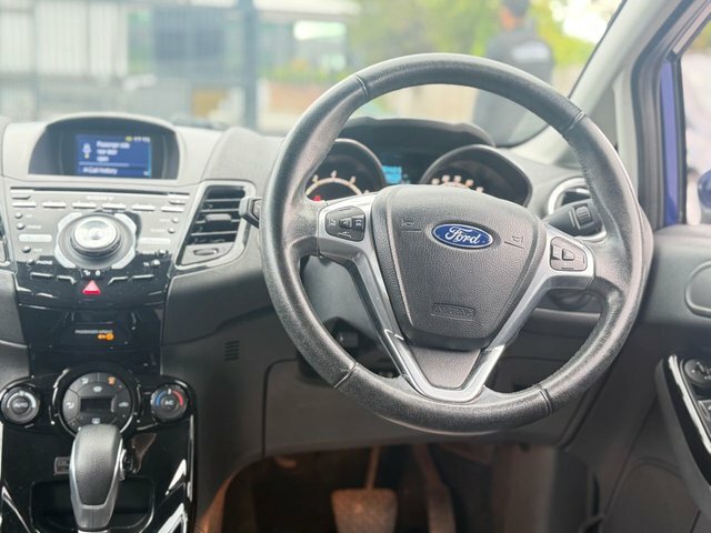 Ford Fiesta Hatchback 1.6 Zetec Powershift Euro 5 201464 Silver #9