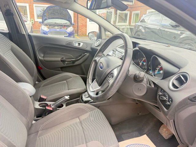 Ford Fiesta Hatchback 1.6 Zetec Powershift Euro 5 201464 Silver #27