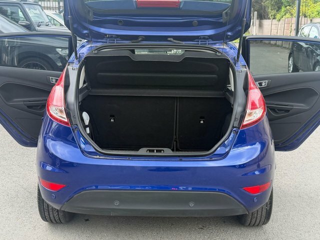 Ford Fiesta Hatchback 1.6 Zetec Powershift Euro 5 201464 Silver #19