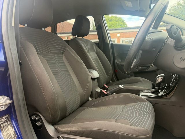 Ford Fiesta Hatchback 1.6 Zetec Powershift Euro 5 201464 Silver #40