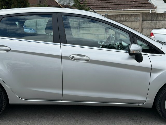 Ford Fiesta 1.4 Zetec Silver #3