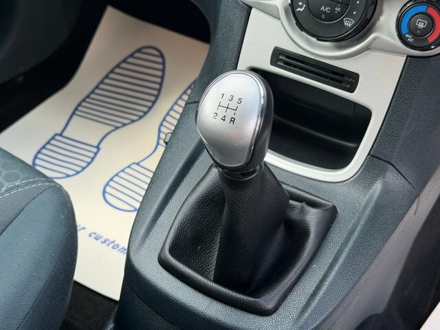 Ford Fiesta 1.4 Zetec Silver #31