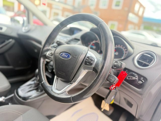 Ford Fiesta 1.0T Ecoboost Titanium Hatchback Powers White #2