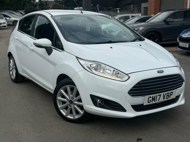 Ford Fiesta 1.0T Ecoboost Titanium Hatchback Powers White #4
