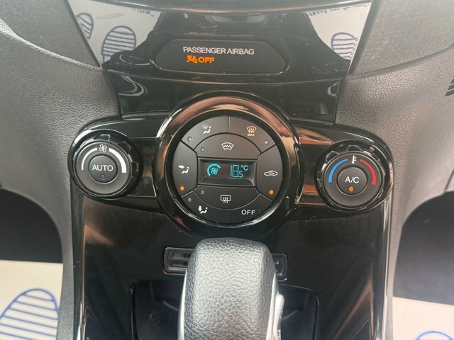 Ford Fiesta Fiesta Titanium Black #37