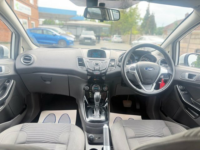 Ford Fiesta Fiesta Titanium Black #9