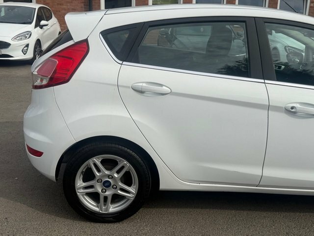 Ford Fiesta Fiesta Titanium Black #15