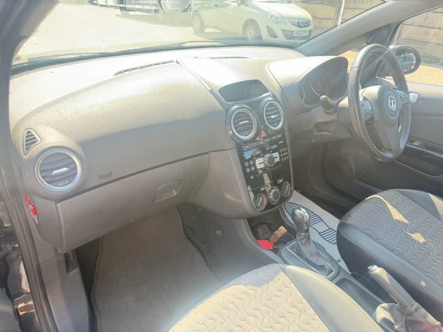 Vauxhall Corsa 1.2 16V Excite Euro 5 Green #35