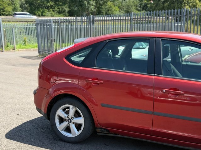 Ford Focus 1.6 LX Blue #6