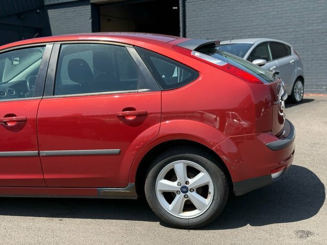 Ford Focus 1.6 LX Blue #10