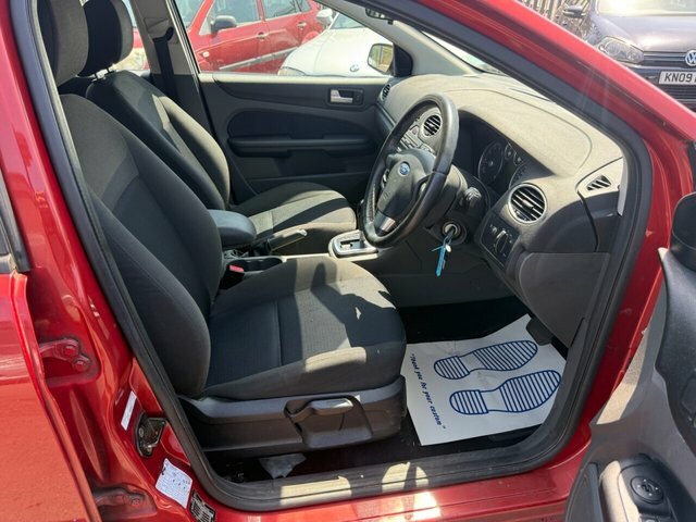 Ford Focus 1.6 LX Blue #14
