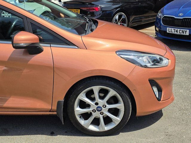 Ford Fiesta 1.0T Ecoboost Titanium Bo Play Series Hatchback 5 Brown #4