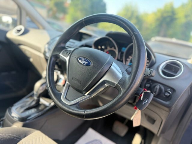 Ford Fiesta 1.0T Ecoboost Zetec Hatchback Powershif Grey #3