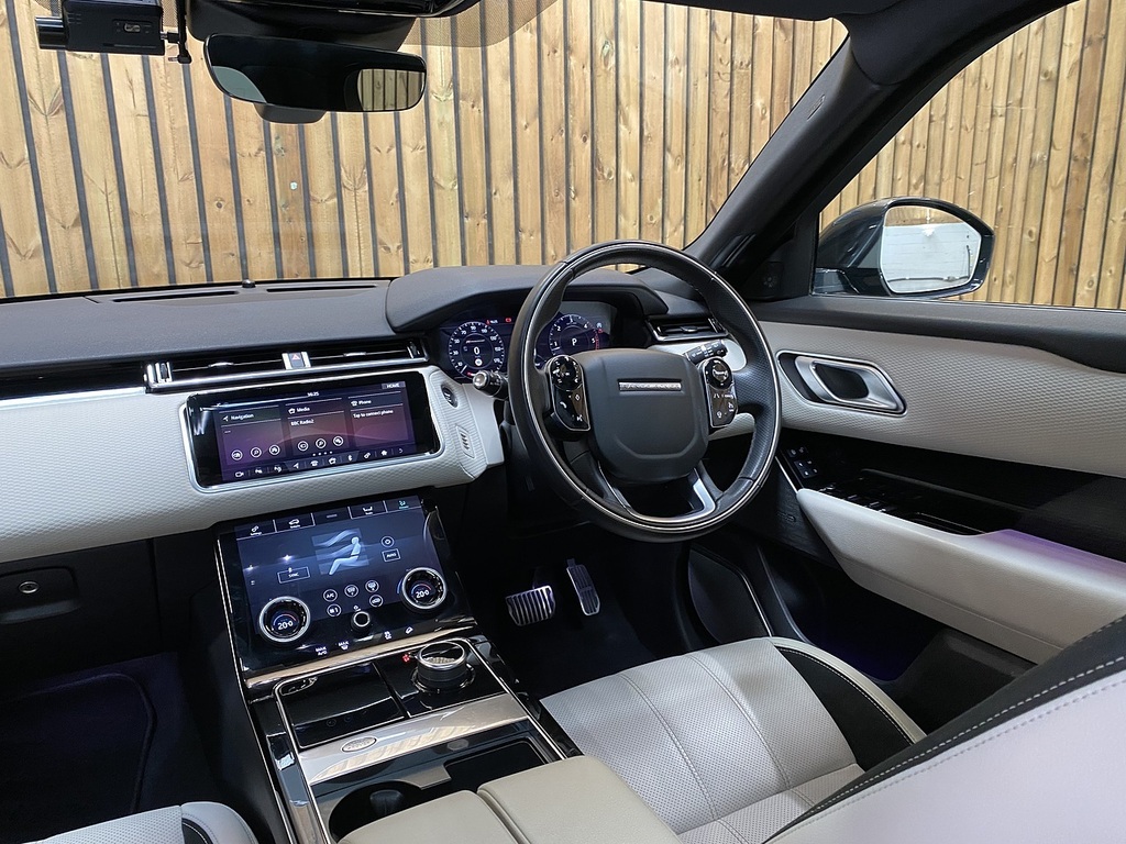 Land Rover Range Rover Velar D300 R-dynamic Se Black #2