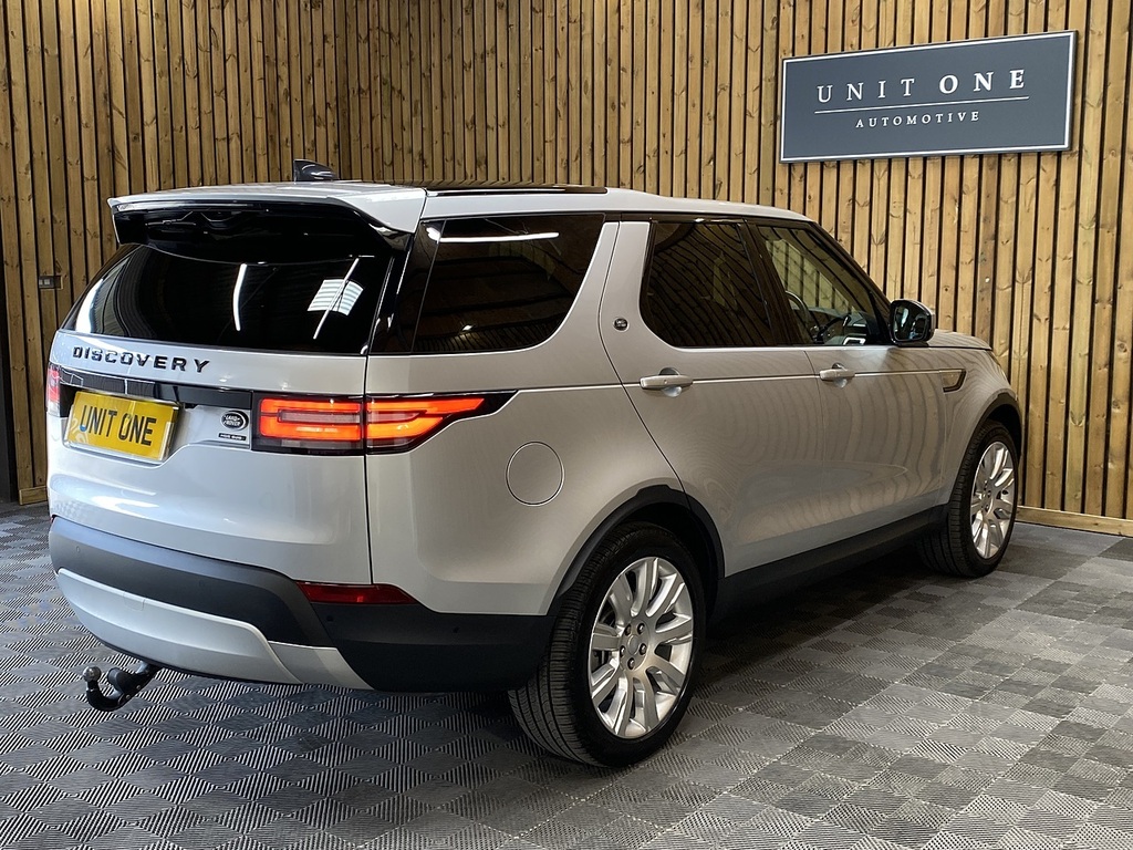 Land Rover Discovery Sd V6 Hse Luxury KT69XBU Silver #3