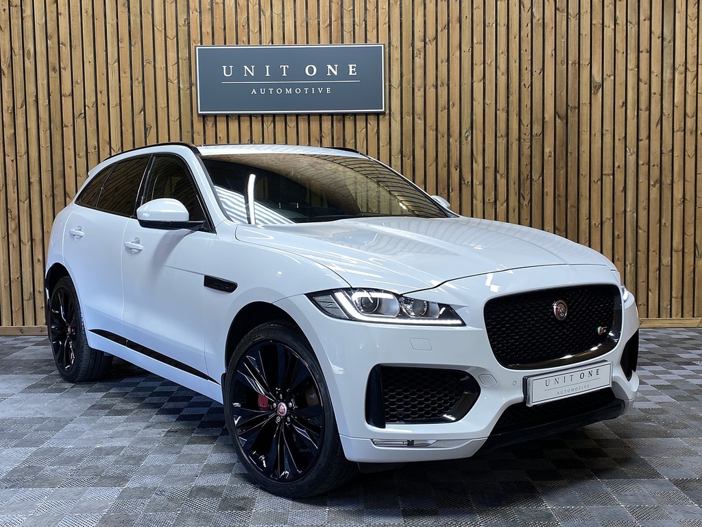 Jaguar F-Pace D300 V6 S White