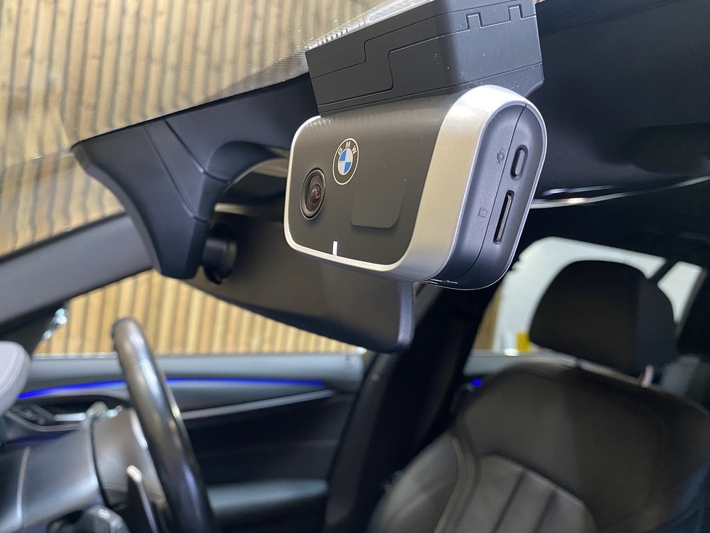 BMW 5 Series 530D Mht M Sport Black #4
