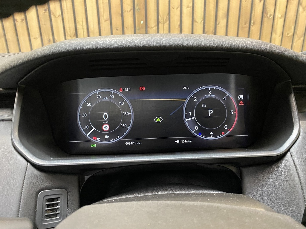 Land Rover Discovery Sd V6 Hse Luxury White #5