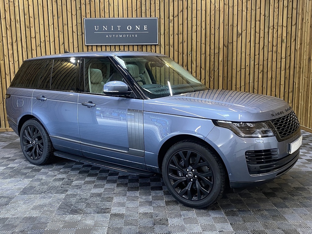 Land Rover Range Rover P400e Vogue Se Blue