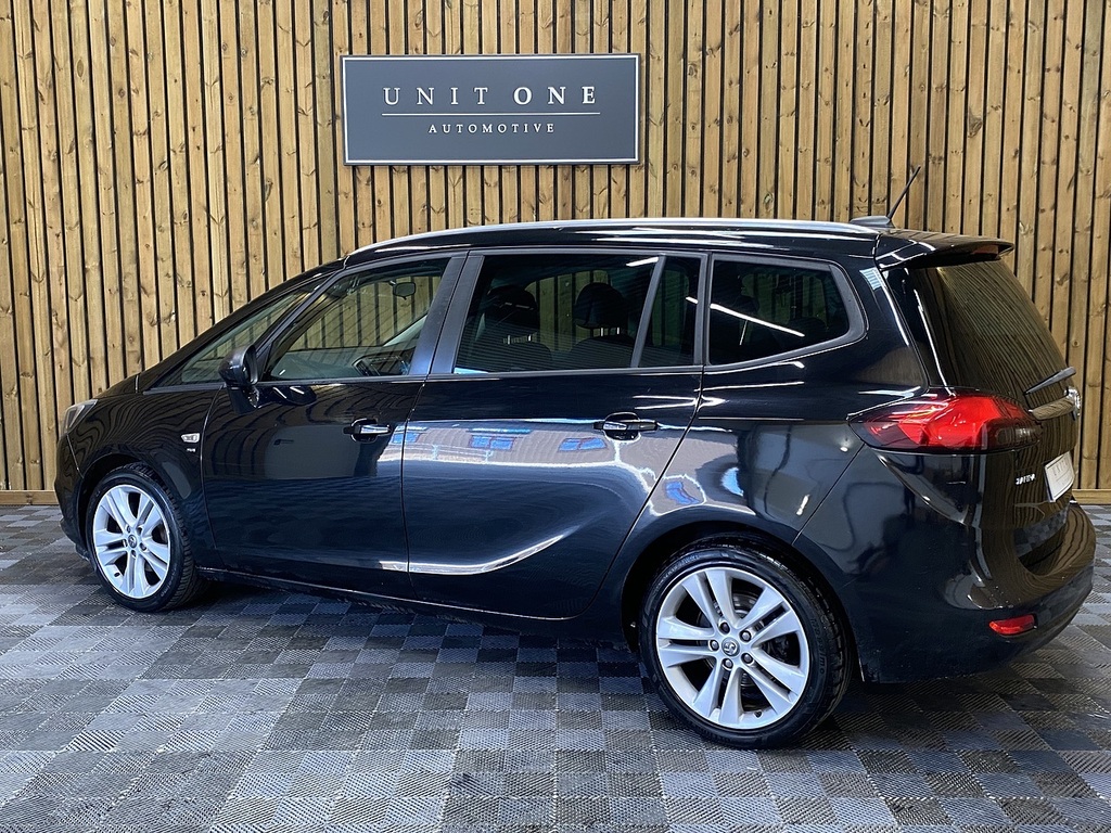 Vauxhall Zafira Tourer I Turbo Sri Black #2